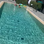 Pool Free Parking Near Apartment