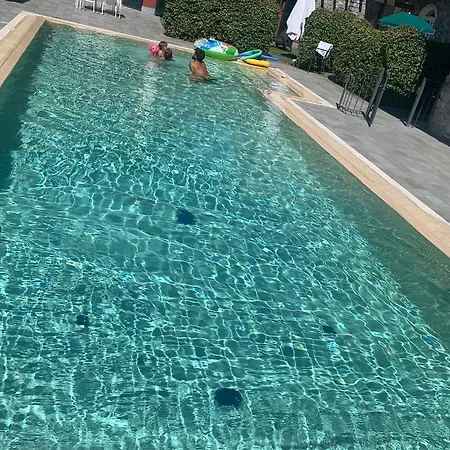 Pool Free Parking Near Apartment