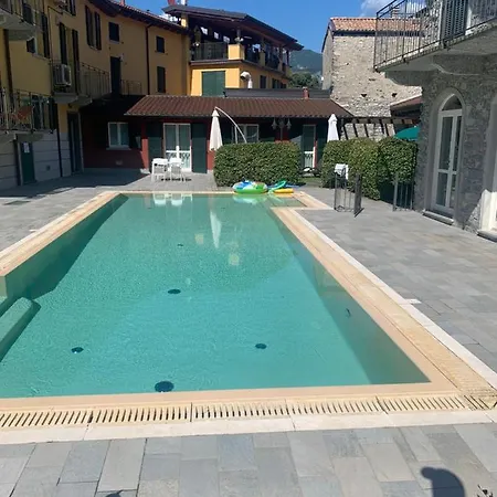 Apartment Pool Free Parking Near