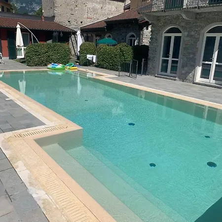 Pool Free Parking Near * Bellagio