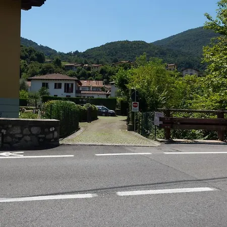 Apartment Pool Free Parking Near Bellagio