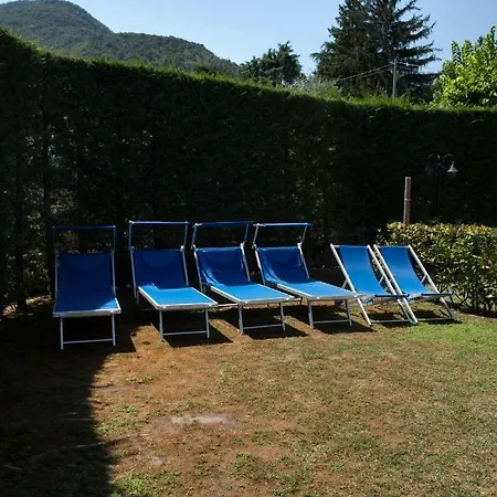 Pool Free Parking Near *