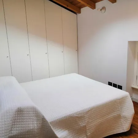 Apartment Pool Free Parking Near *