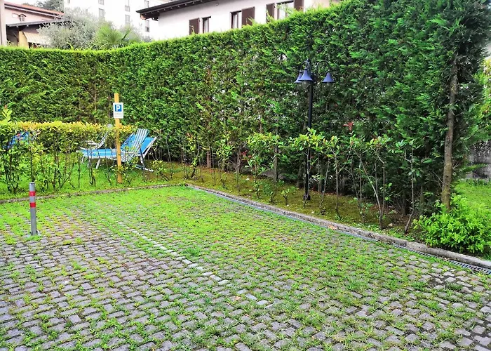 Pool Free Parking Near Bellagio